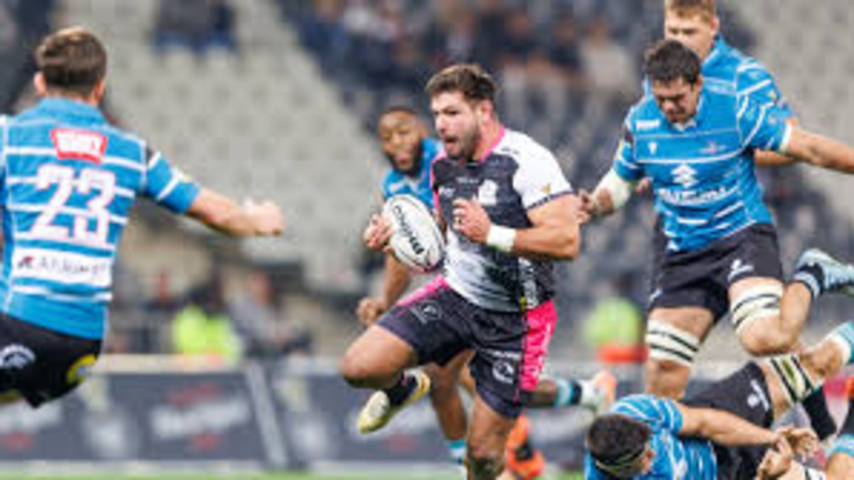 Six-try Pumas open up Currie Cup in style. 