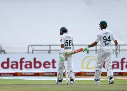 Proteas on top but Pakistan fighting hard