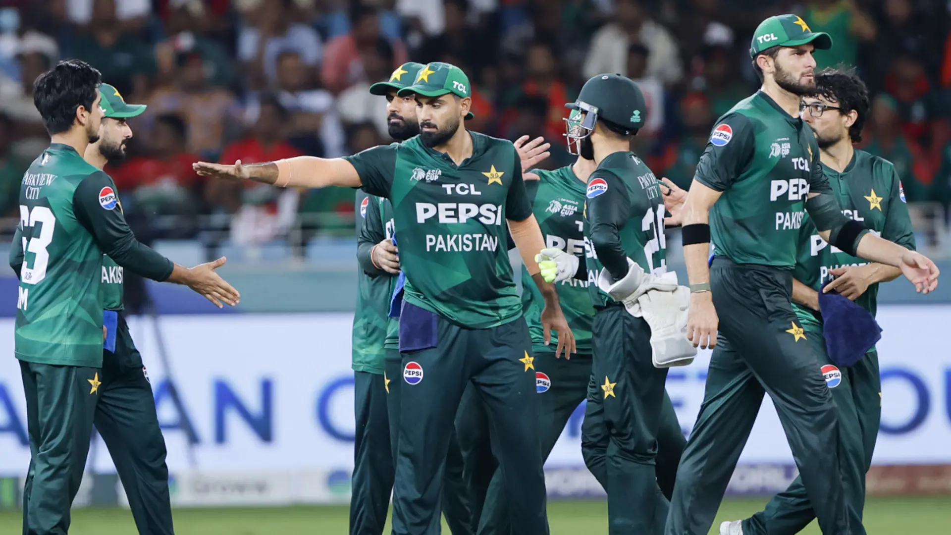 Pakistan seal T20 series in Lahore